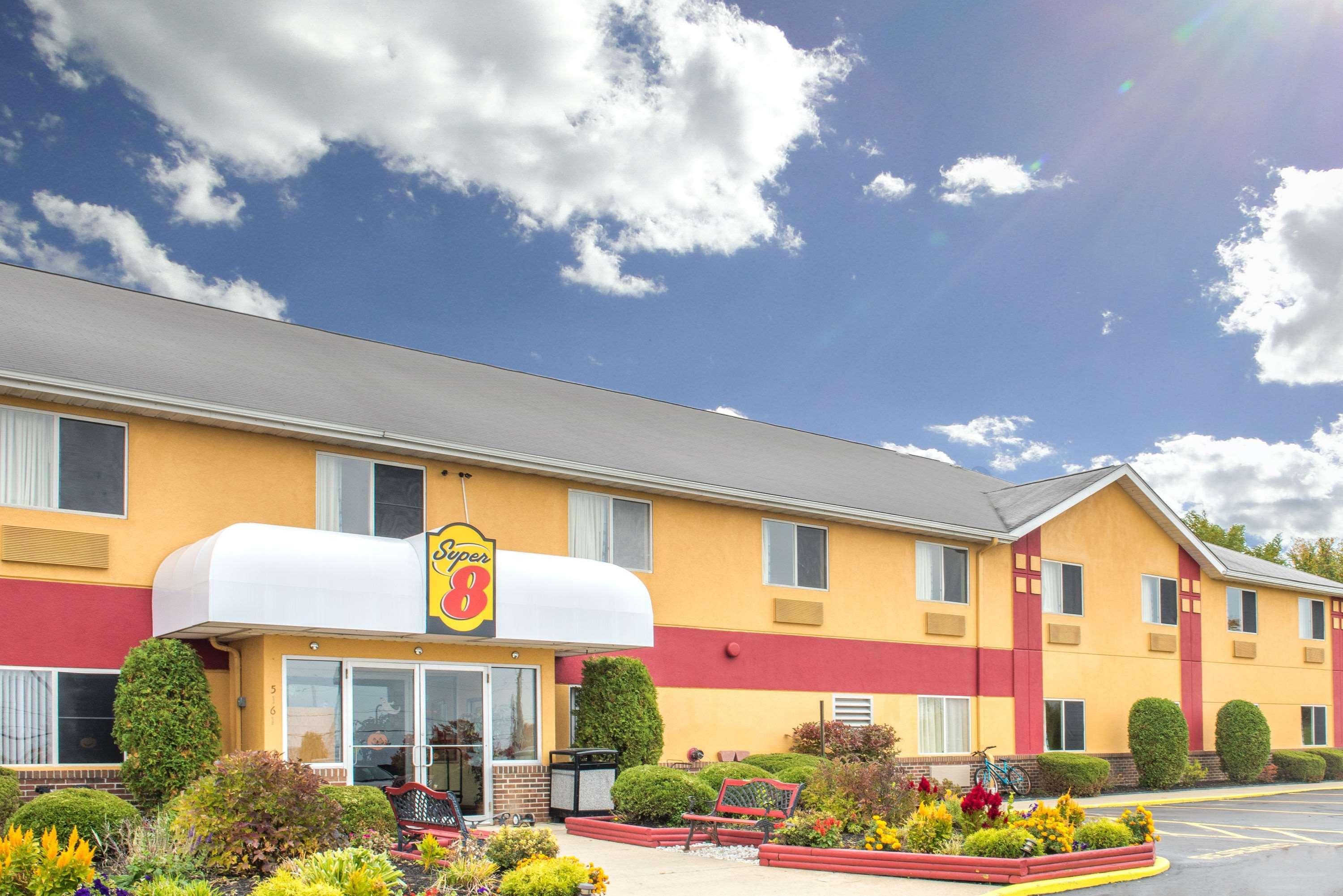 Super 8 By Wyndham Medina Hotel Exterior foto